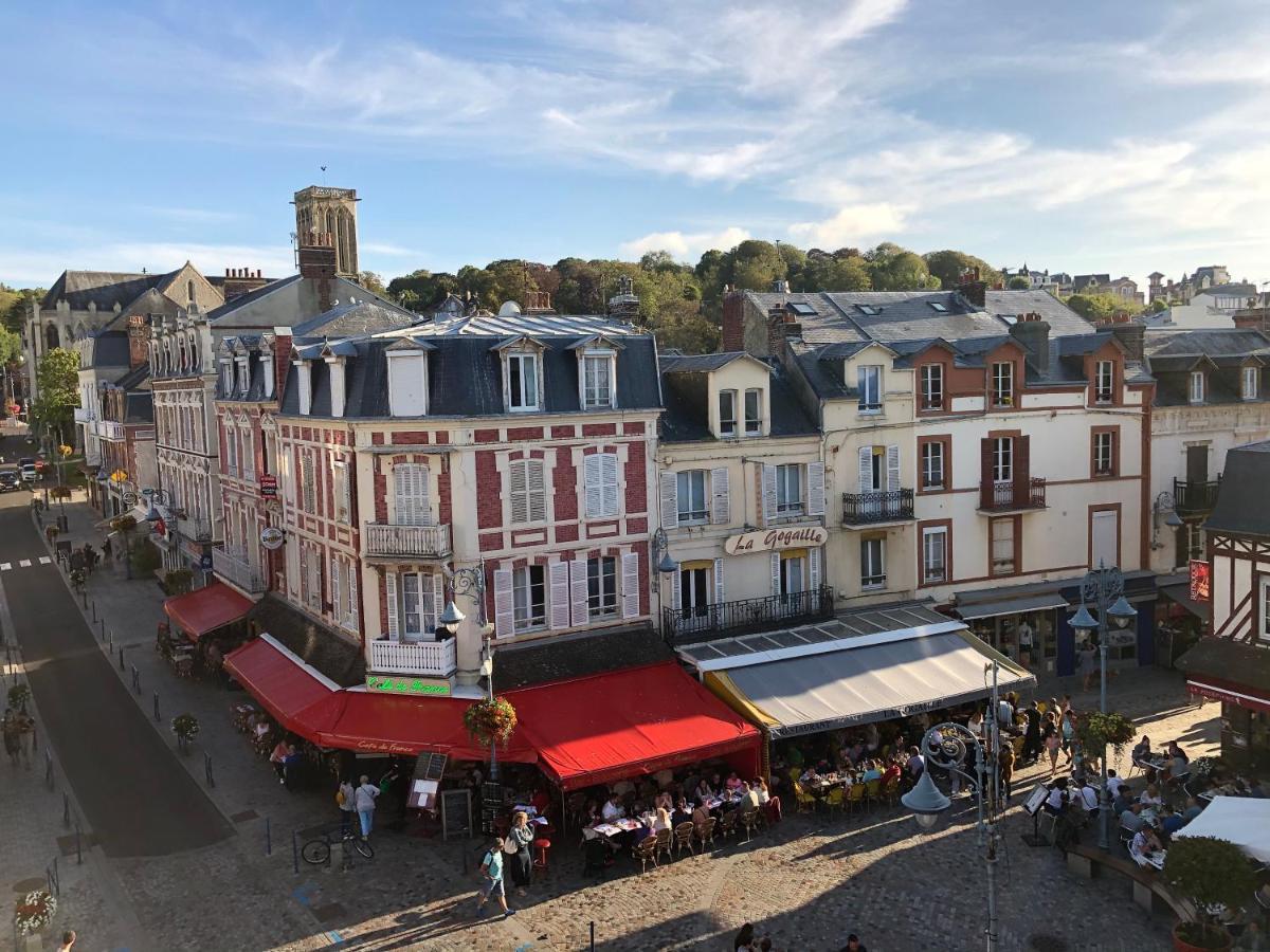Appartement Avec Balcon - Vue Mer - 100M De La Plage - Hypercentre - 55M2 Villers-sur-Mer Exterior foto