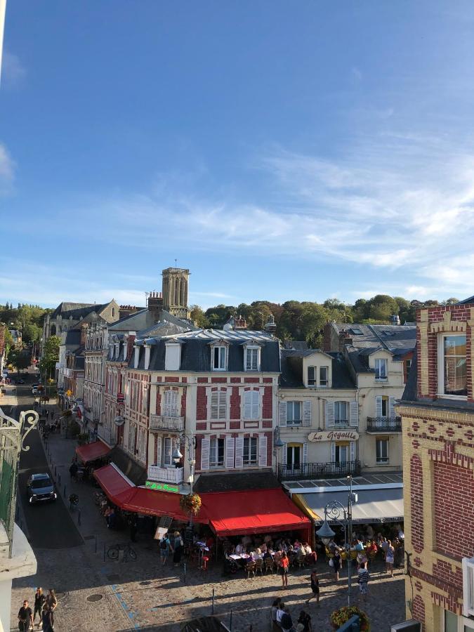 Appartement Avec Balcon - Vue Mer - 100M De La Plage - Hypercentre - 55M2 Villers-sur-Mer Exterior foto